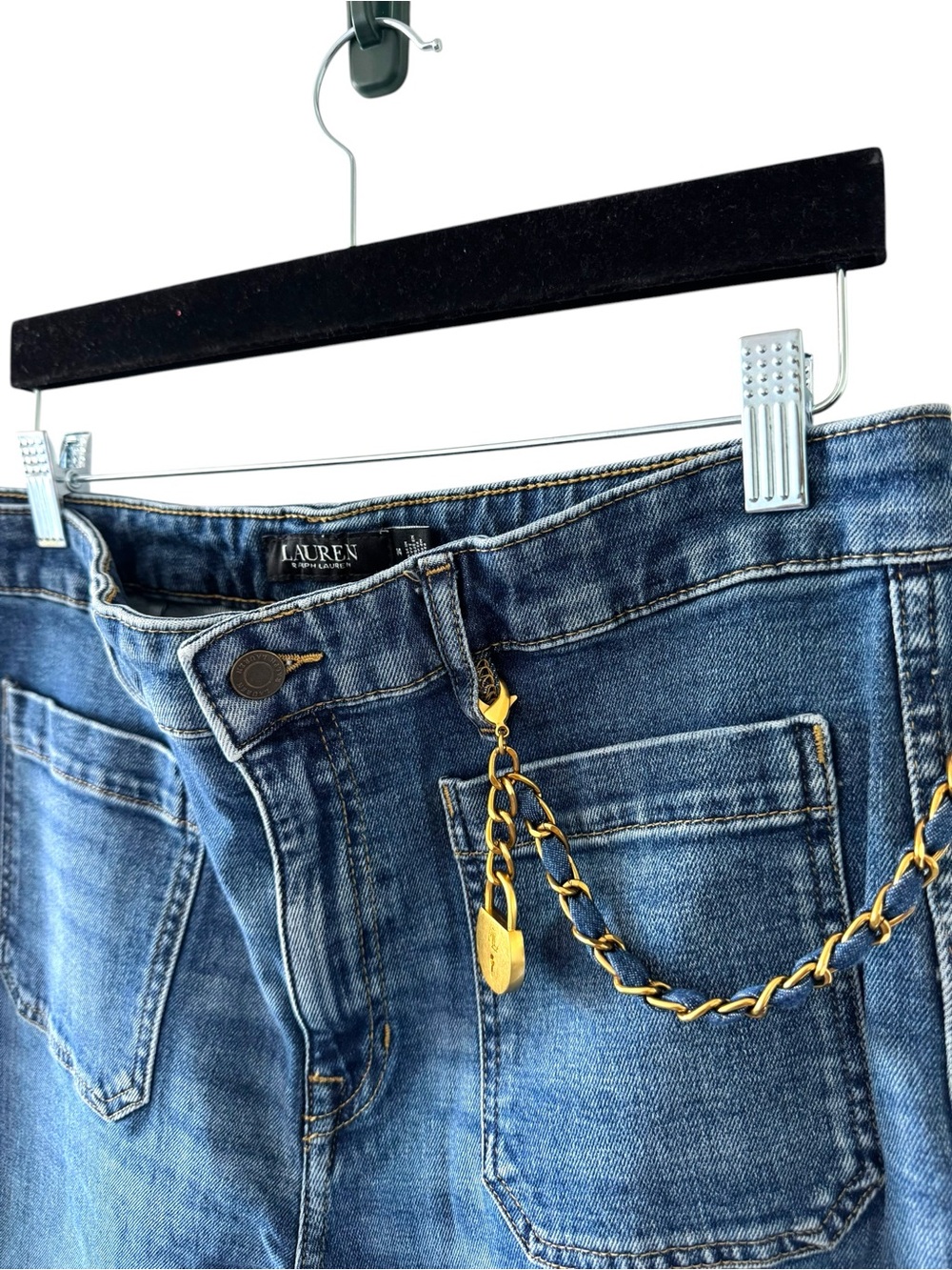 Lauren Ralph Lauren gold chain-trim high-rise flare jeans in a blue wash - Picture 4 of 7